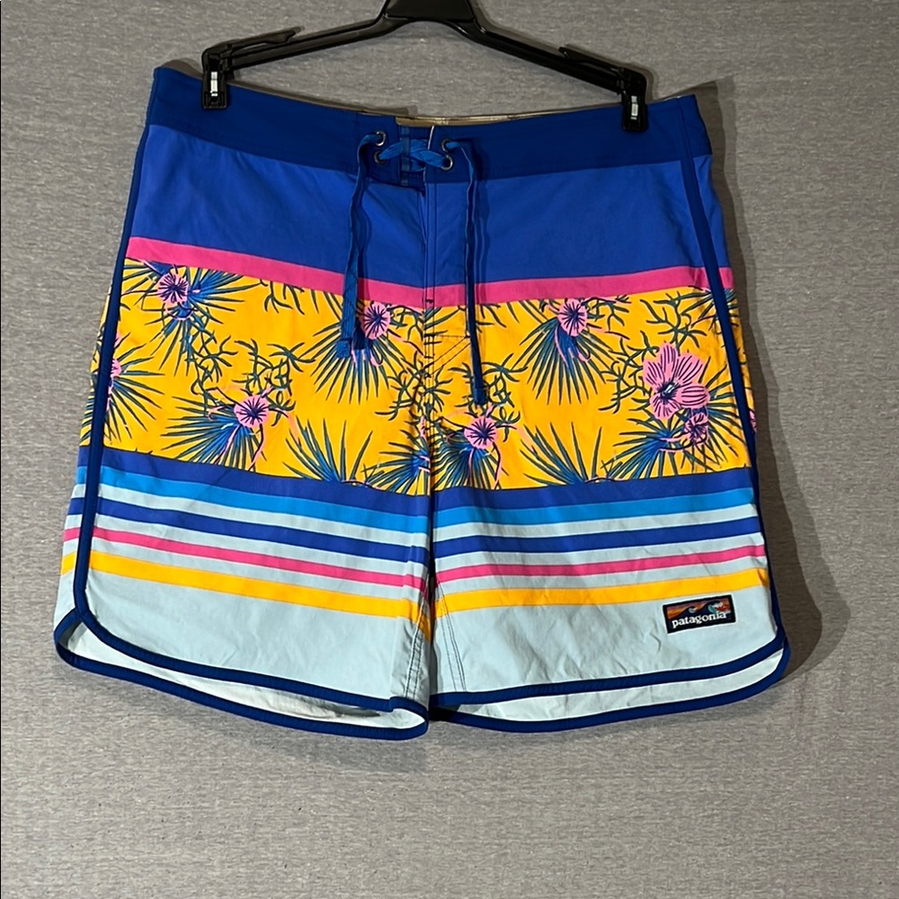 Patagonia Men’s Scallop Hem Stretch Wavefarer Board Shorts 18” size 34